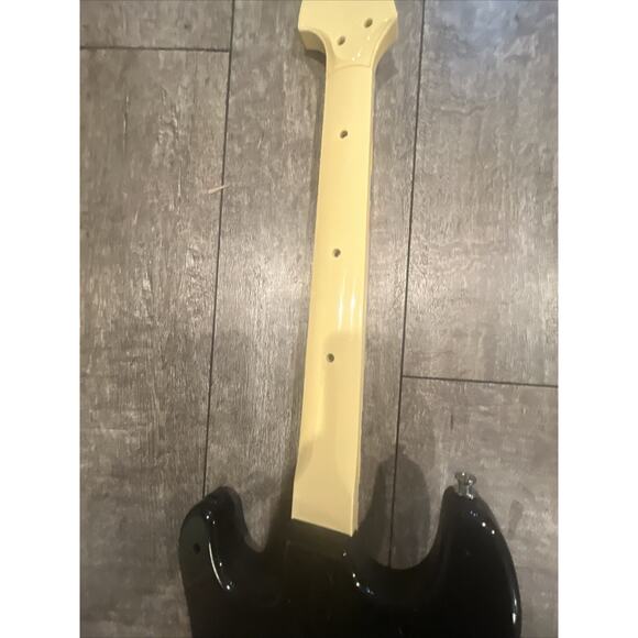 Untested Xbox360 Rock Band Wired Fender Harmonix Stratocaster Guitar (822152) - Picture 7 of 8